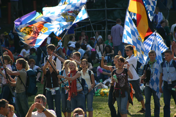 Weltjugendtag 2005 - Blick von der Bühne auf das Publikum